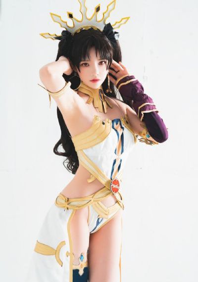 女大学生按摩