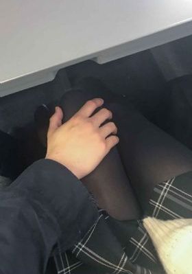 夜晚游玩游戏