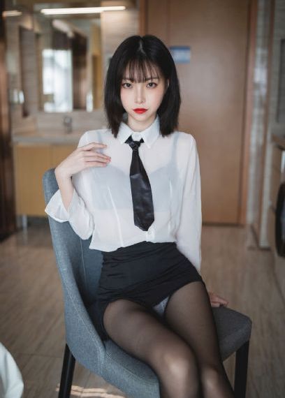 恨锁金瓶在线观看