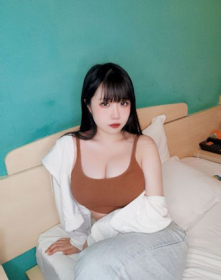 艾曼纽2