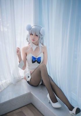 年轻的邻居的阿姨3