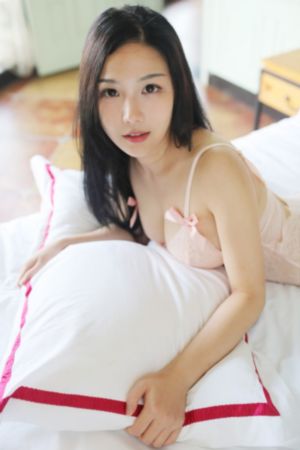 公交车真空调教女朋友h