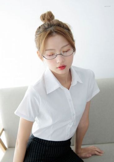 女人在公交车上一级毛片