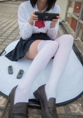 日本无遮羞免费的动漫网站