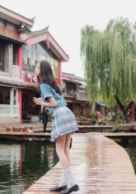 图书馆女朋友在线观看